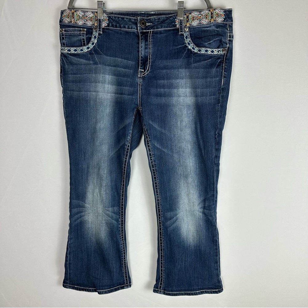 GRACE IN LA vintage low rise southwestern embellished faded blue jeans - size 33